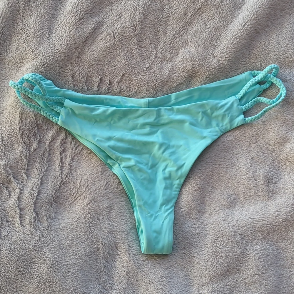 Frankies Bikinis brand new